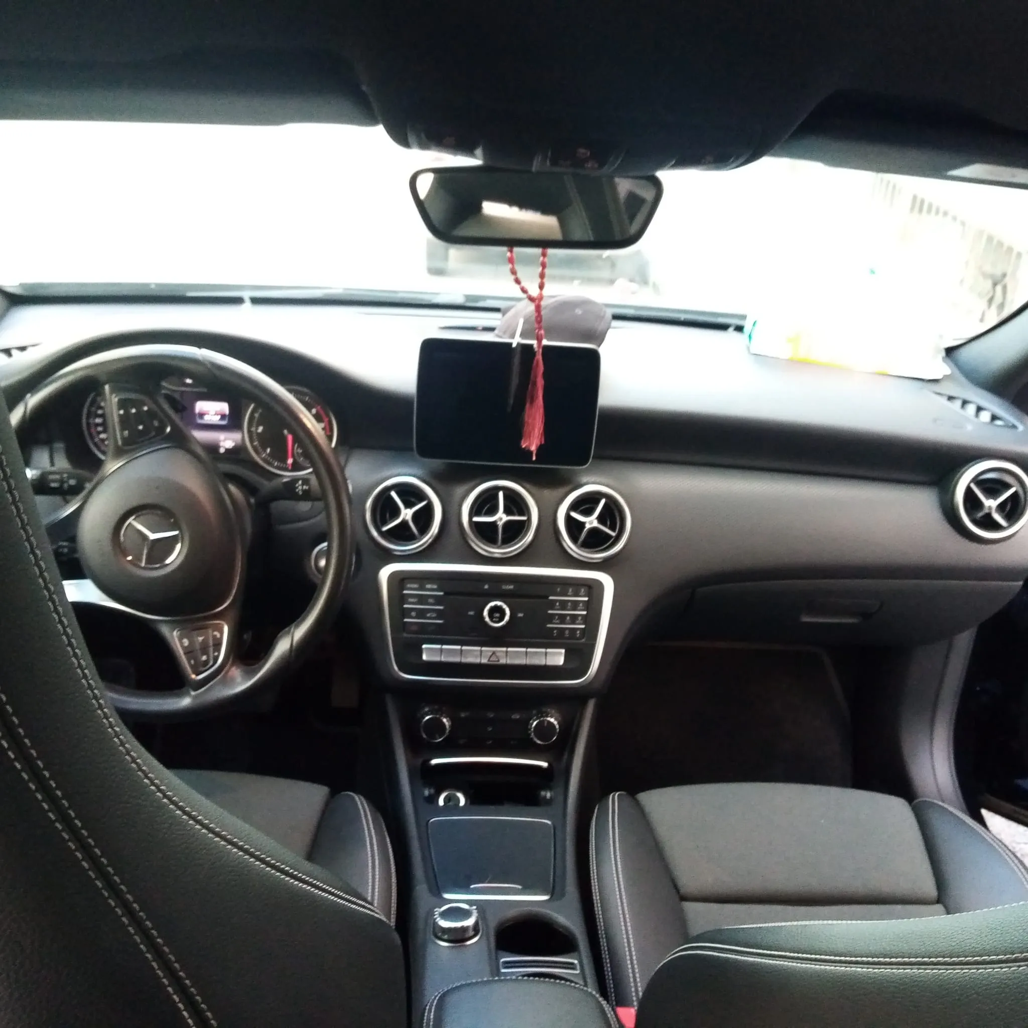 voiture Toyota HR 2019 à vendre à Tétouan, disponible en rouge, avec toutes les options