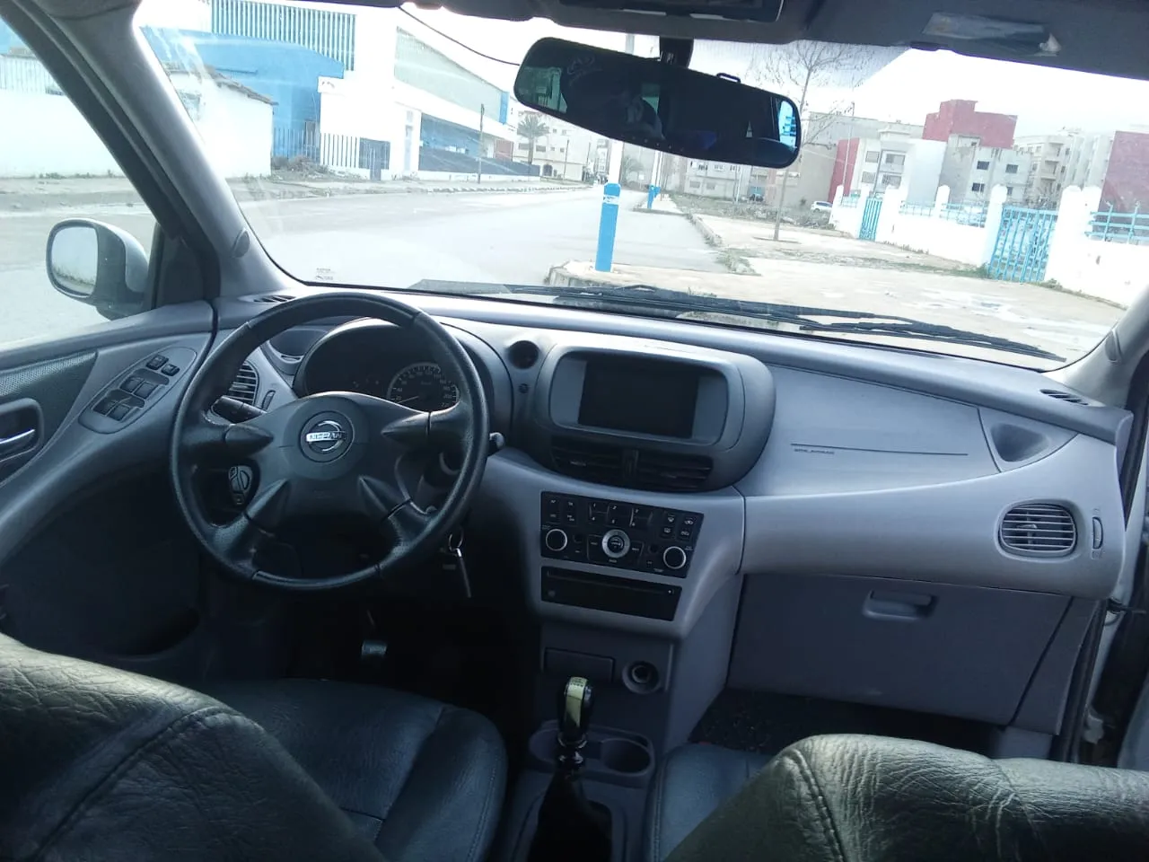 À Vendre : Nissan TDAV 10, Modèle 2003, en Bonne Condition