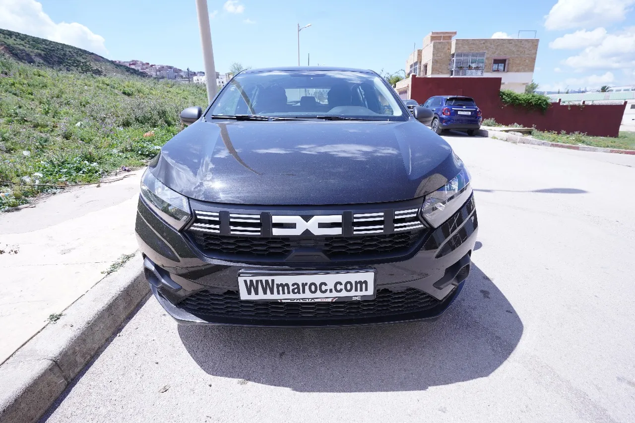Tétouan : Louez la Nouvelle Dacia Sandero 2025 et Profitez de Votre Séjour !