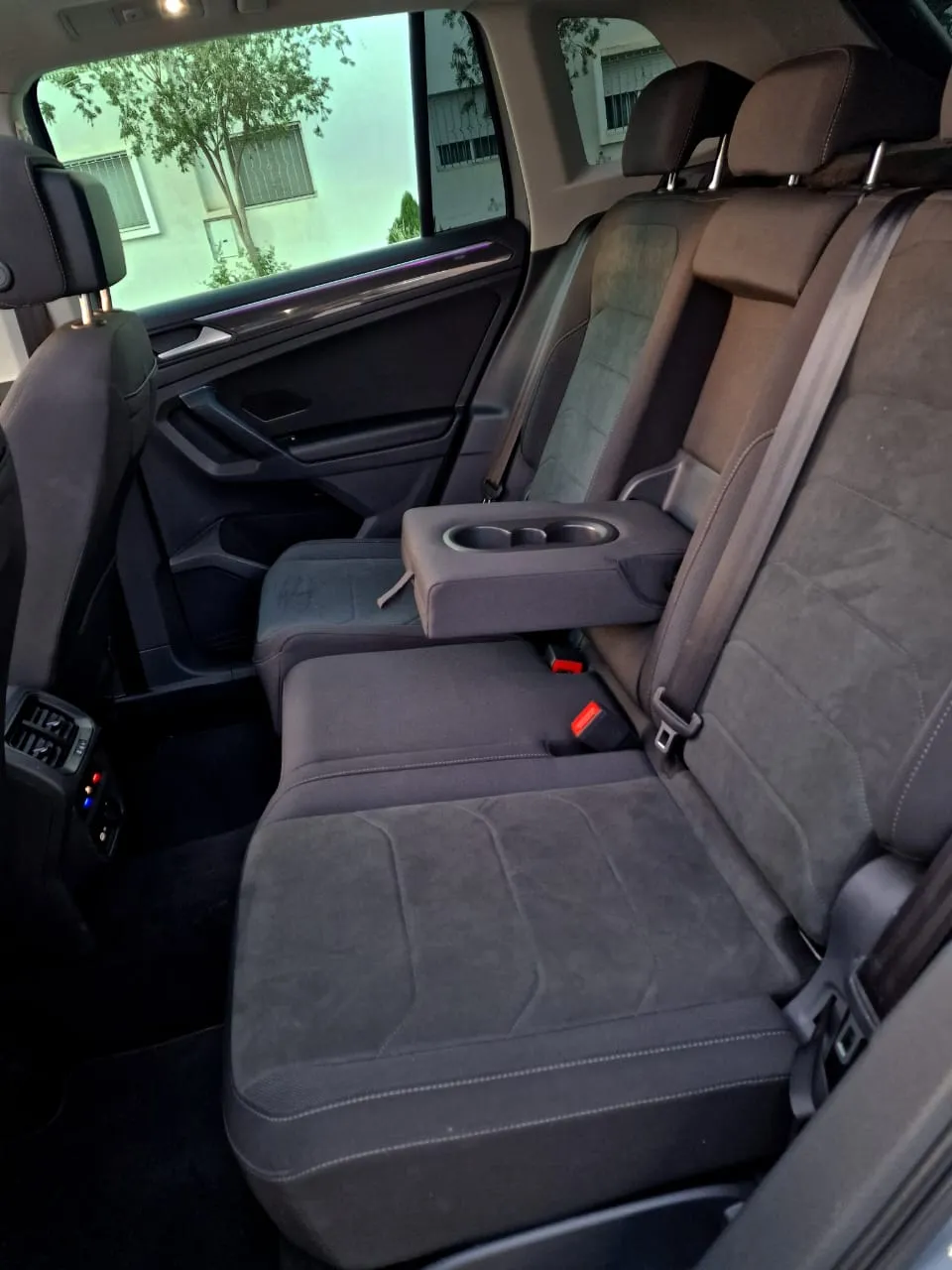 Volkswagen Tiguan R-Line - Distronic Plus, Lane Assist, Park Assist - 2020