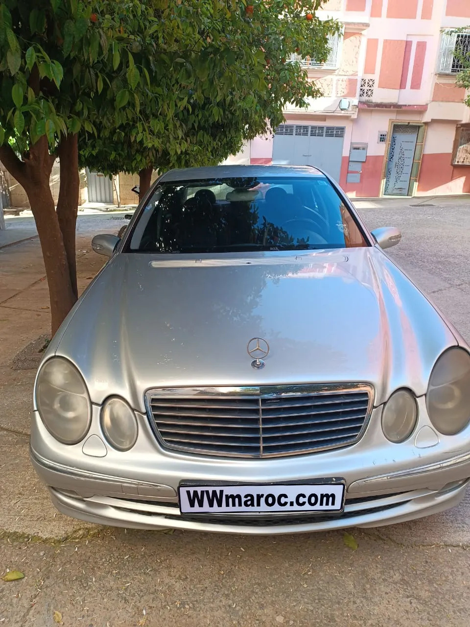Mercedes-Benz E 270 Avantgarde (2002) : Élégance et Confort à Saisir