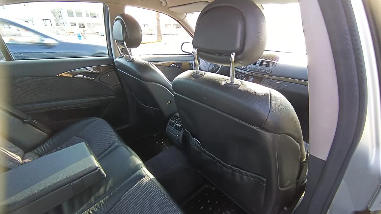 Mercedes-Benz E 270 Avantgarde (2002) : Élégance et Confort à Saisir