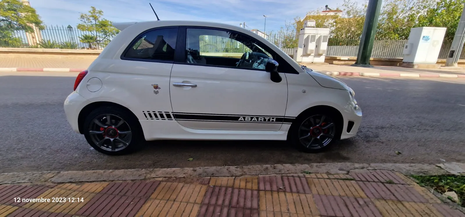 Occasion Sportive : Abarth 595 Essence Automatique (2019)  Faible Kilométrage