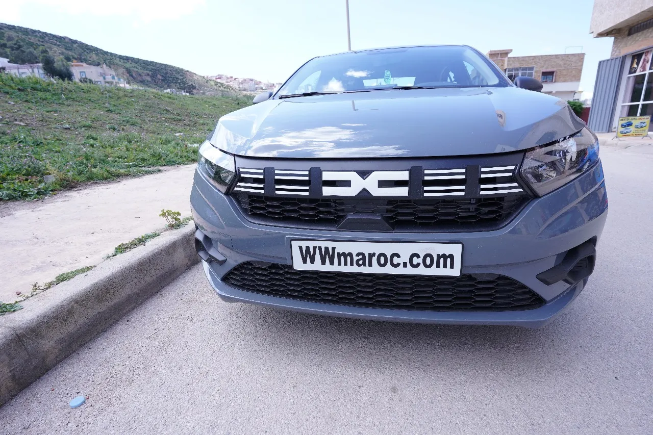 Location Dacia Logan (2025) à Tétouan : Votre Confort et Économie sur les Routes