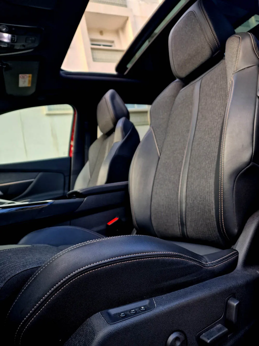Peugeot 3008 GT Line - Toutes Options, Jamais Accidentée, Entretien à Jour