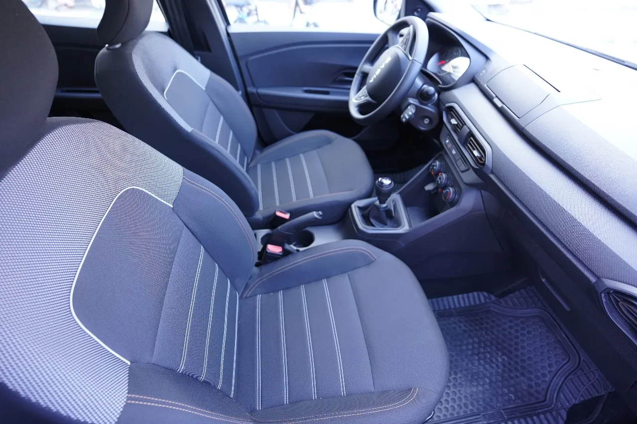 Offre de Location Exclusive à Martil : Dacia Stepway 2025