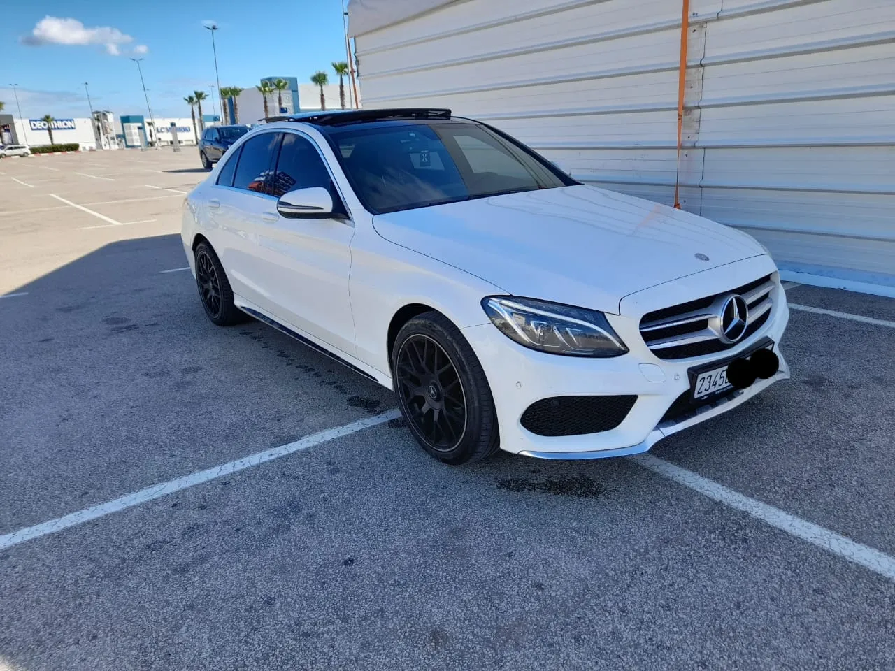 Belle Mercedes Classe C Diesel Automatique  Modèle 2015 en Parfait État