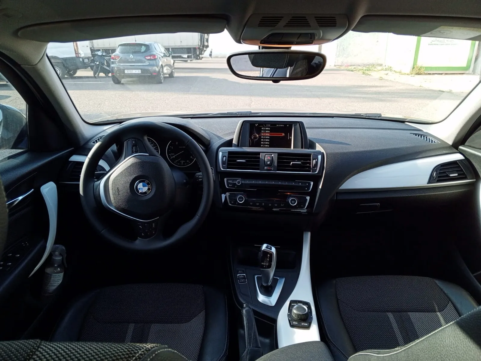 Superbe BMW Série 1 Diesel Boîte Auto  Occasion en Excellent État  Modèle 2016
