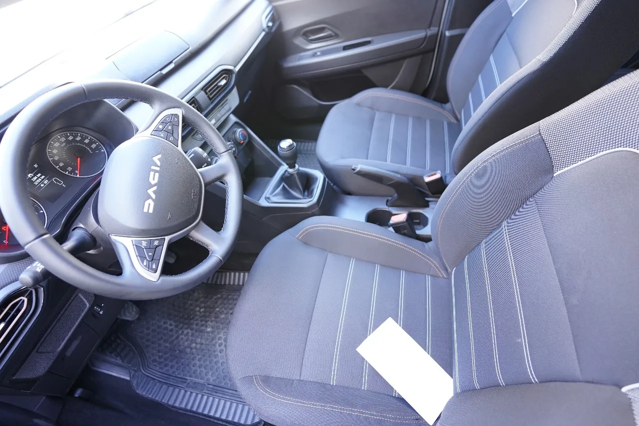 Location Dacia Stepway (2025) Full Options Blanche à Martil (Proche de Tétouan)