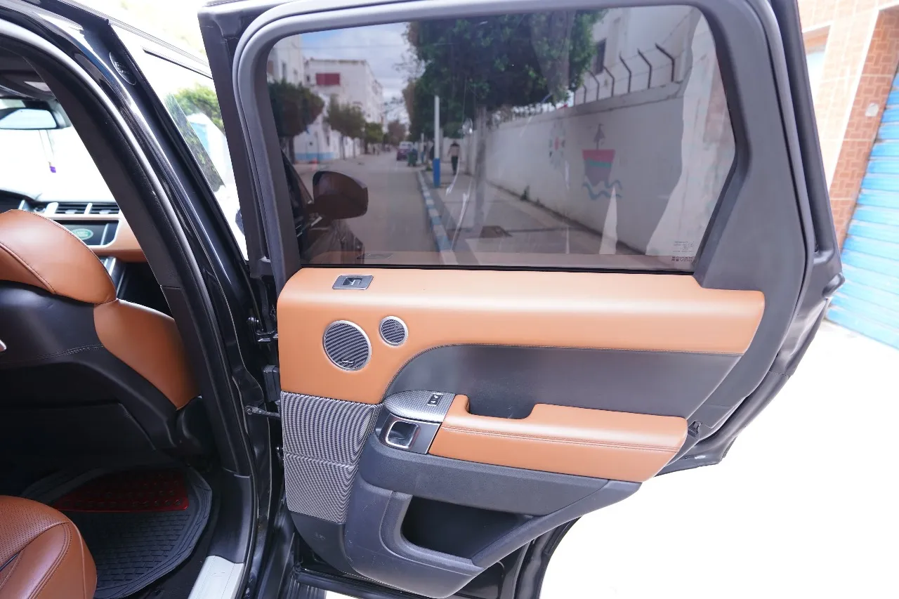 Exceptionnel Range Rover Sport (2015) : Le SUV de Luxe en Condition Parfaite