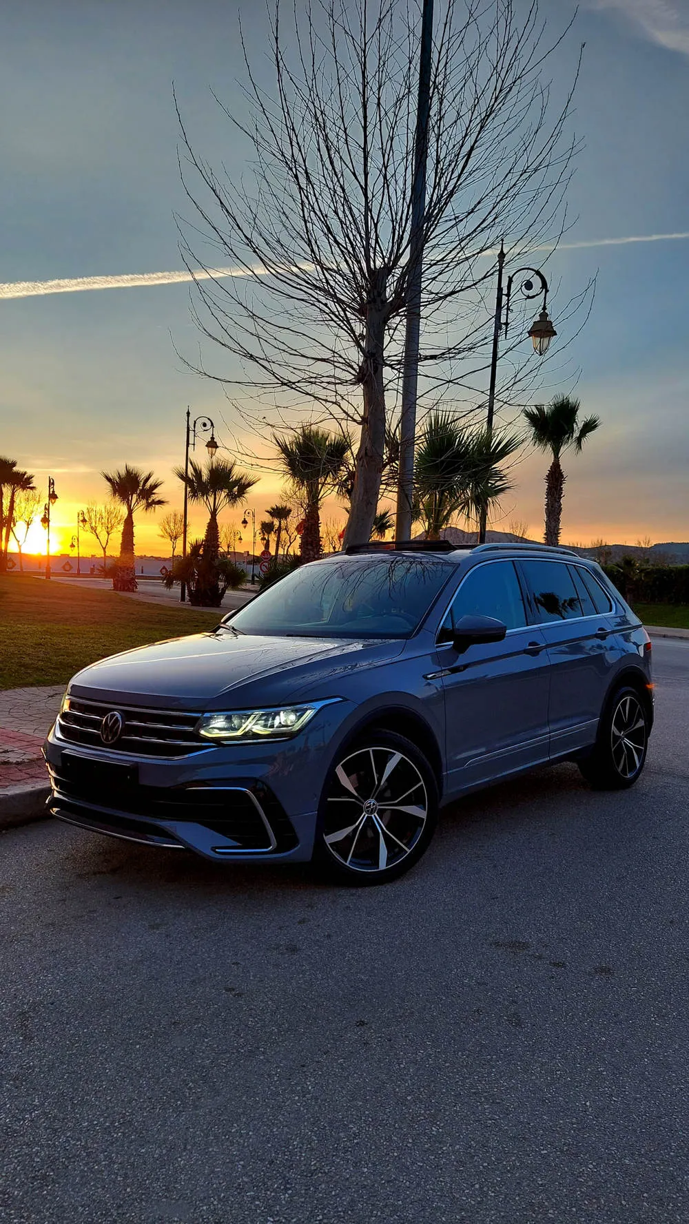 Volkswagen Tiguan R-Line - Distronic Plus, Lane Assist, Park Assist - 2020