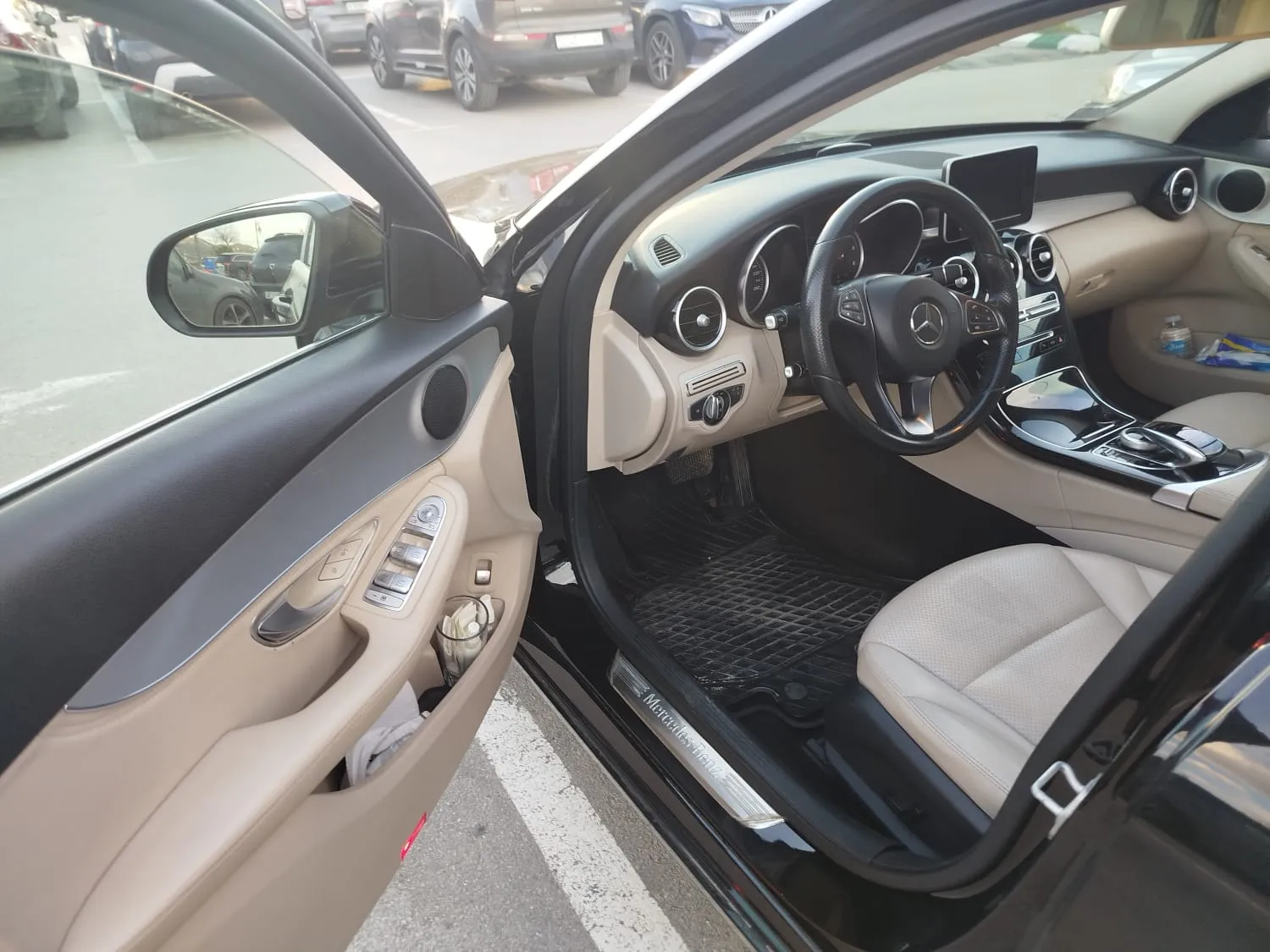 Superbe Mercedes C220d Avantgarde Personnalisée Automatique 2016 - Première Main