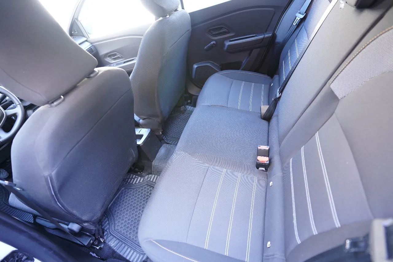 Location Dacia Stepway (2025) Full Options Blanche à Martil (Proche de Tétouan)