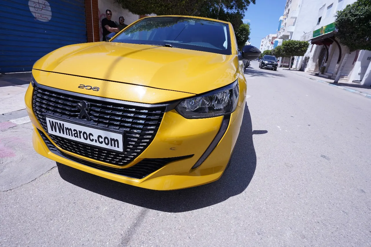 Votre Nouvelle Peugeot 208 (2023) Vous Attend à Tétouan : État Neuf, Origine