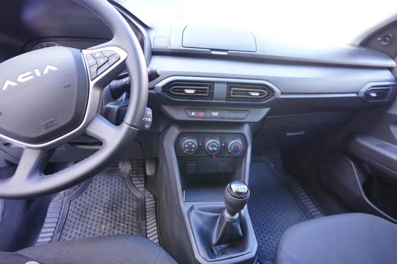 Location Dacia Stepway (2025) Full Options Blanche à Martil (Proche de Tétouan)