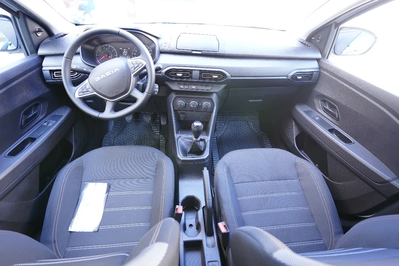 Location Dacia Stepway (2025) Full Options Blanche à Martil (Proche de Tétouan)